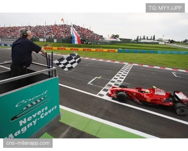 终点线后的眼泪:未能完赛车手在混采区的沉默与拥抱